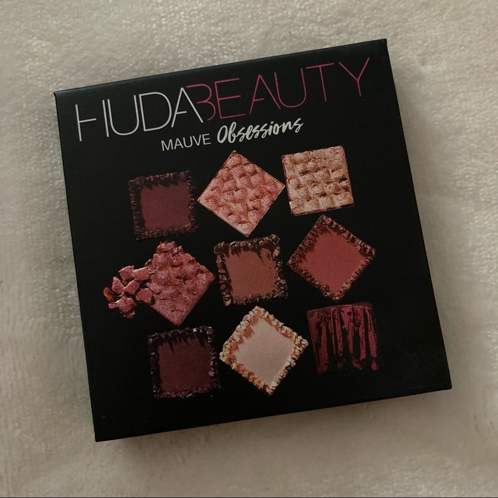 Huda Beauty Mauve Obsessions palette